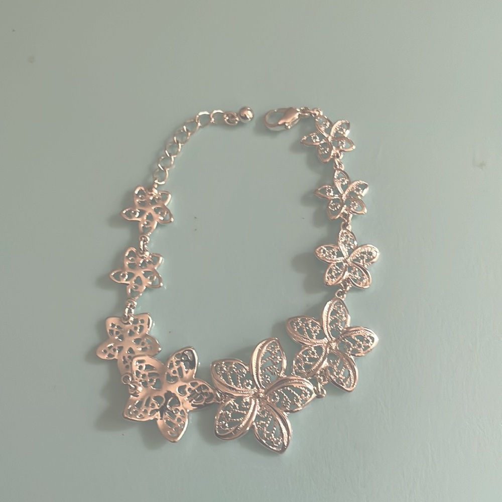 Custom jewelry bracelet